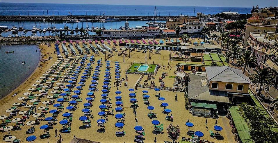 Loft Cavour - Teatro Ariston Lägenhet Sanremo Exteriör bild